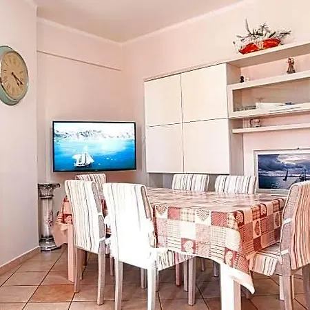 فندق مبيت وإفطار Oasi Castiglione Chiavarese